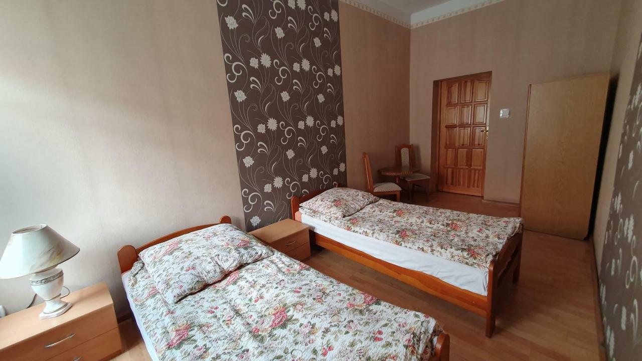 Pokoje Do Wynajecia Piastowska Międzyrzecz Exteriér fotografie